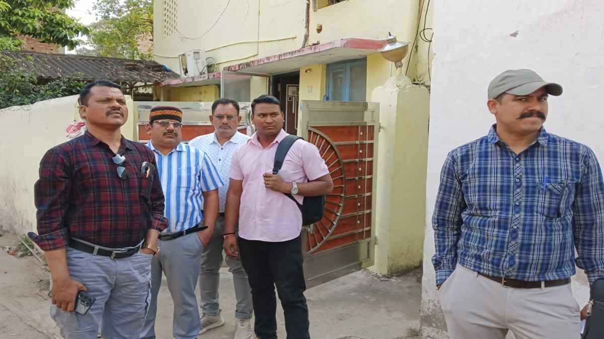 नगर पालिका में ACB की बड़ी कार्रवाई: रिश्वत लेते अकाउंटेंट रंगे हाथ गिरफ्तार, CMO भी हिरासत में—53 हजार की डील का खुलासा 1 image 99 2