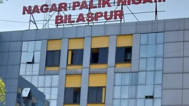 बिलासपुर नगर निगम ने 25 बड़े बकायादारों को दी अंतिम चेतावनी : संपत्ति कर नहीं चुकाने पर एक माह में होगी कुर्की की कार्रवाई, घर-घर नोटिस और राजस्व शिविर जारी 5 images 28 1