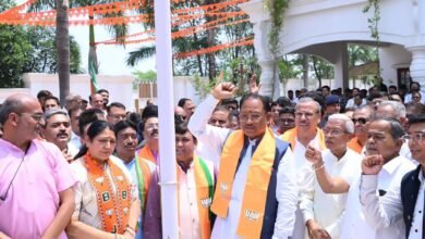 भाजपा स्थापना दिवस पर CM साय ने किया स्मृति मंदिर में पूजन, ‘Nation First’ के संकल्प को दोहराया 3 20260406 141052