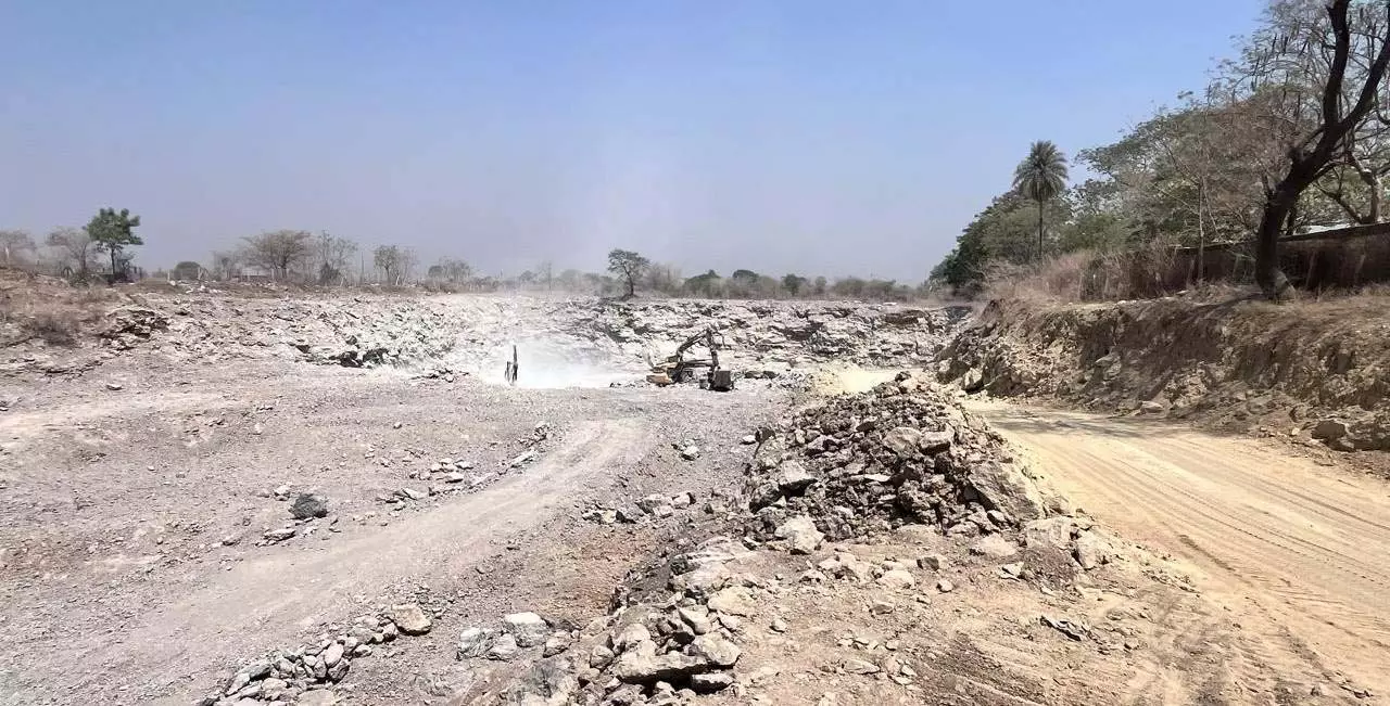 5329287 untitled 14 copy