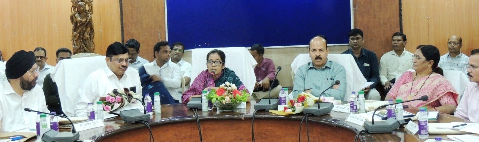 खरीफ से पहले बड़ा कदम: हरित खाद, नीली-हरी शैवाल से घटेगी रासायनिक खाद पर निर्भरता, गांव-गांव तक पहुंचाने के निर्देश 1 IMG 20260404 WA0047