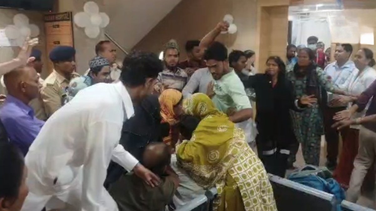 नवकार हॉस्पिटल में हंगामा : मायके-ससुराल के बीच मारपीट, महिला का इलाज जारी 1 IMG 20260403 191130