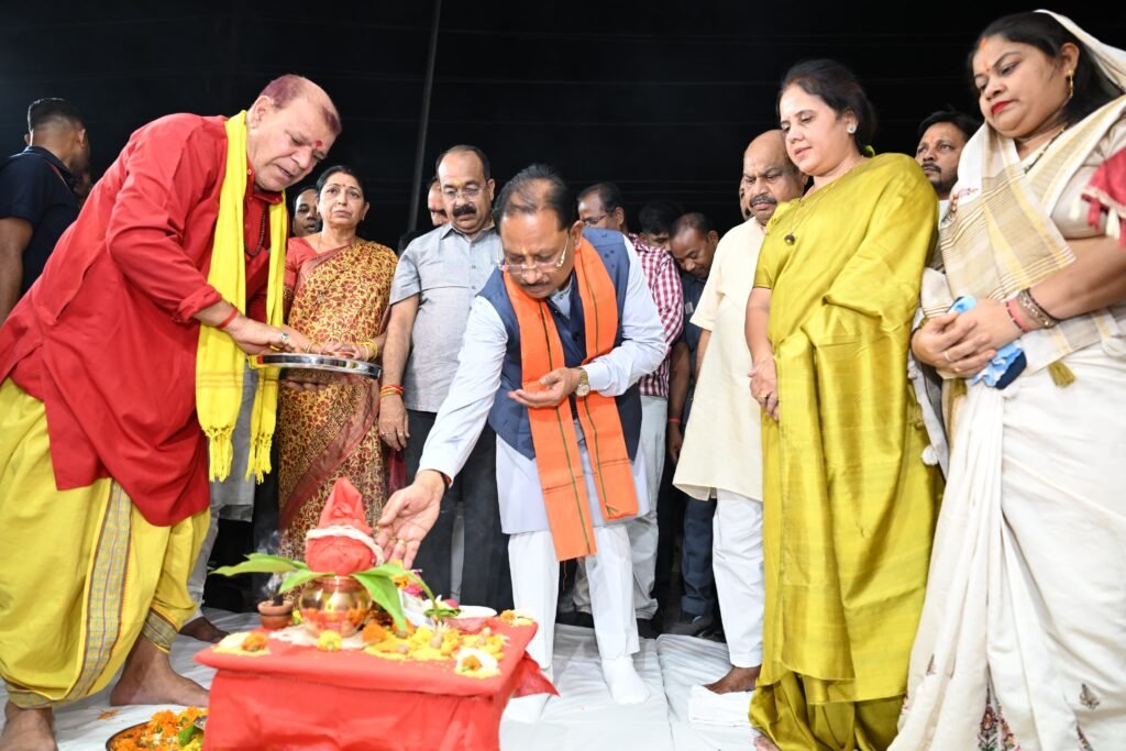 मुख्यमंत्री विष्णुदेव साय ने किया कचना रेलवे ओवरब्रिज का लोकार्पण, रायपुर में ट्रैफिक जाम से मिलेगी बड़ी राहत 2 1004025315