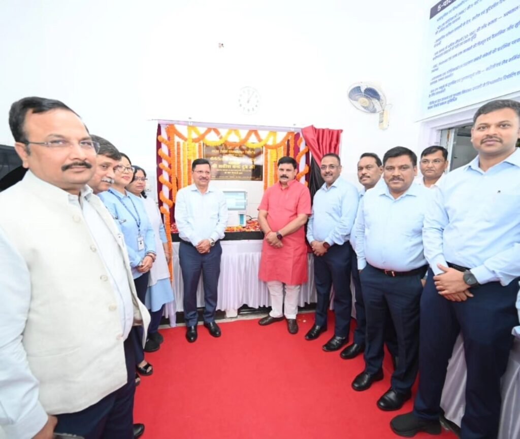 Satish Chandra Dubey reviews SECL operations; launches digital portals and healthcare facility in Bilaspur 2 1004049844