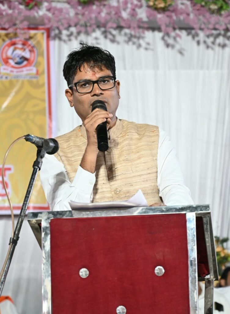 मेधावियों का सम्मान, समाज को संदेश: O.P. Chaudhary ने कहा—‘संस्कार और शिक्षा ही असली पूंजी’ 2 IMG 20260529 WA0005