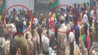 upnideshak par hamala