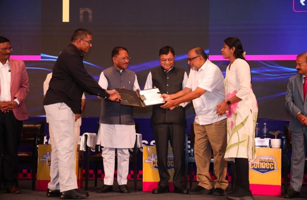 ‘रेड कारपेट’ नीति लाई रंग: हैदराबाद इन्वेस्टर कनेक्ट में छत्तीसगढ़ को मिले 9,580 करोड़ के प्रस्ताव, हजारों युवाओं को मिलेगा रोजगार 2 1004162168