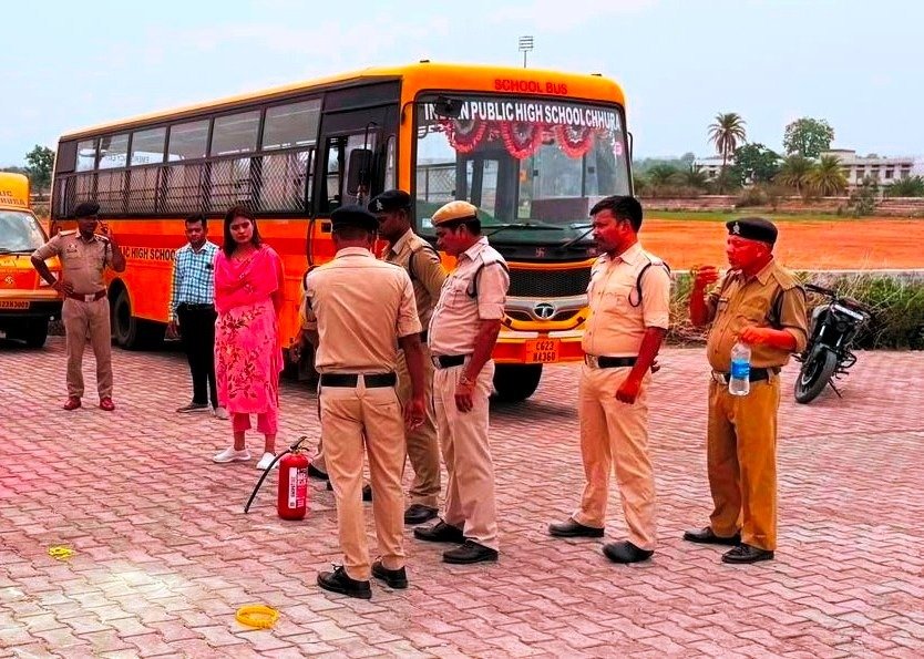 छात्रों की सुरक्षा से समझौता नहीं: स्कूल बसों का विशेष निरीक्षण, गायब मिलीं 45 बसें 1 IMG 20260616 WA0001