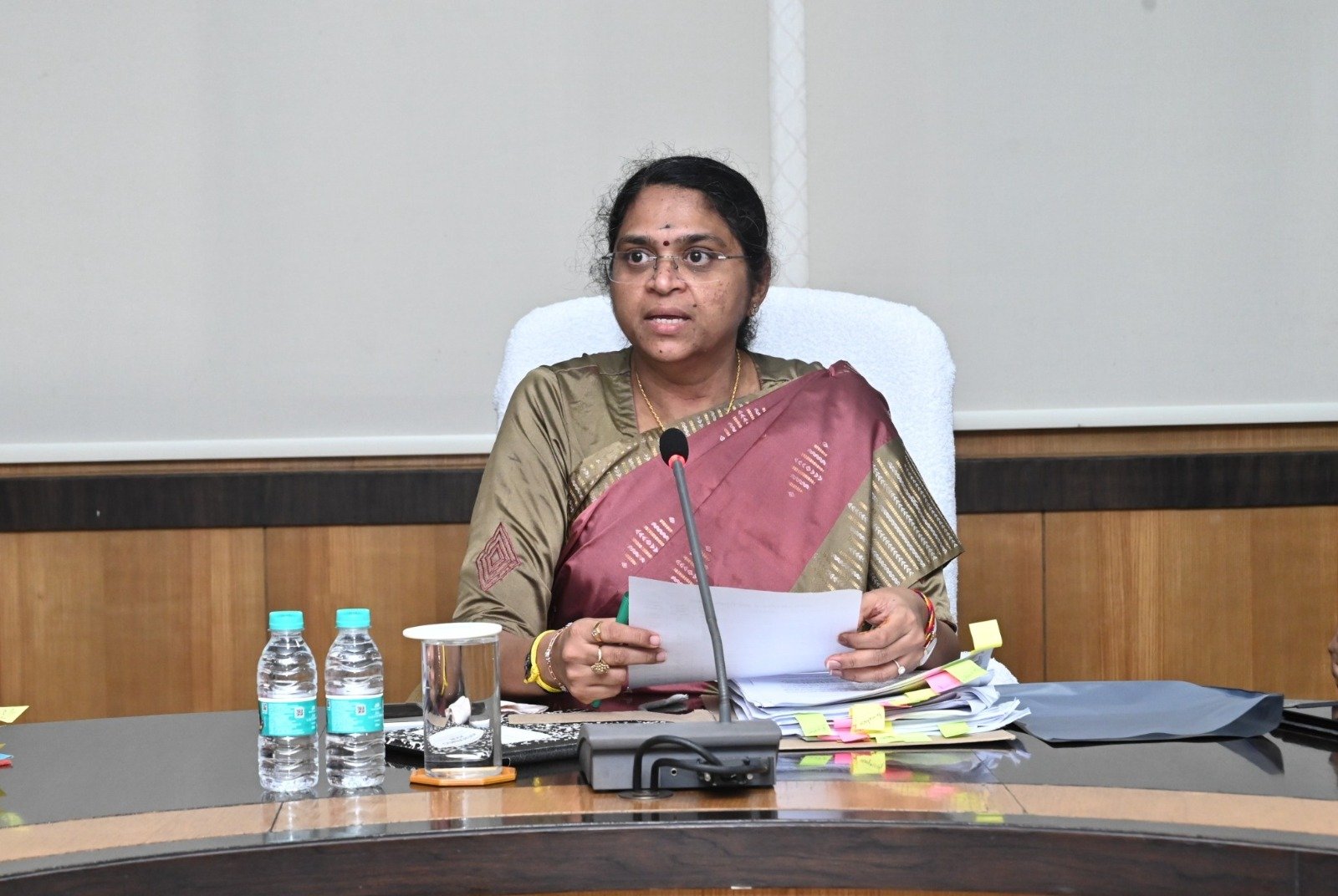 निकायों में सुस्ती पर सचिव सख्त: शंगीता आर. ने नोडल अधिकारियों को लगाई फटकार, कहा—काम अटका तो जवाब देना होगा 1 IMG 20260623 WA0012