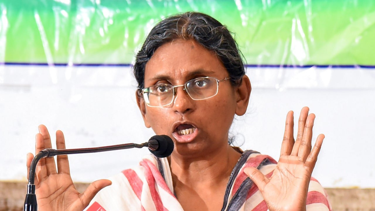 मीनाक्षी का पर्चा खारिज, कांग्रेस का न्यायिक दांव: आधी रात SC पहुंची पार्टी, कहा—‘लोकतंत्र पर हमला’ 1 t7f729cs meenakshi natarajan 625x300 10 June 26 1