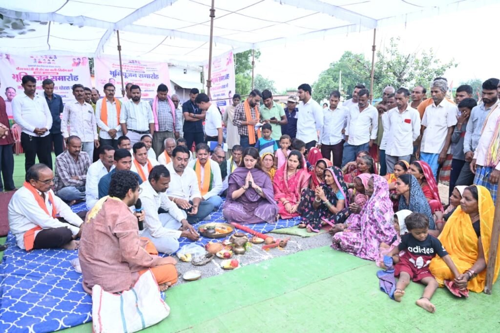 कोसमंदा, झिरौनी और केसली को मिली विकास की सौगात: विधायक भावना बोहरा ने ₹1.07 करोड़ के सड़क, स्कूल और आंगनबाड़ी कार्यों का किया शुभारंभ 3 1004429182