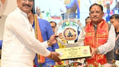 योग आयोग को मिला नया अध्यक्ष: संजय अग्रवाल ने लिया पदभार, CM विष्णु देव साय ने बताया—'स्वस्थ छत्तीसगढ़ की मजबूत नींव' 3 IMG 20260702 WA0116