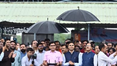 बलौदाबाजार में खेती का हाईटेक प्लान : टंक राम वर्मा ने लॉन्च की ड्रोन सेवा, अब समितियों से खेतों में होगा स्प्रे 3 IMG 20260721 WA0034