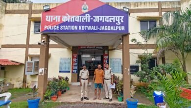 केंद्रीय जेल से फरार बंदी 4 महीने बाद गिरफ्तार : नारायणपुर में पुलिस के हत्थे चढ़ा, पहले भी दंतेवाड़ा जेल से हो चुका था फरार 3 IMG 20260722 WA0059