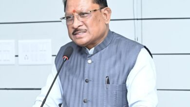 गांवों को आत्मनिर्भर बनाने पर सीएम साय का जोर: अधिकारियों से बोले- योजनाओं का लाभ अंतिम व्यक्ति तक पहुंचे, तभी विकसित होगा छत्तीसगढ़ 3 IMG 20260727 WA0064