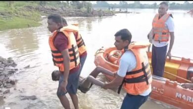 बर्थडे के जश्न के बीच दर्दनाक हादसा: शिवनाथ नदी में बह गए दो बच्चे, एक का शव बरामद, दूसरे को ढूंढ रही SDRF 3 image 2026 07 25T192101.863