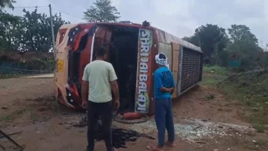 जशपुर में बड़ा बस हादसा: झारखंड से कोरबा आ रही बस पलटी, 10 यात्री घायल, एक महिला की हालत गंभीर 3 image 56