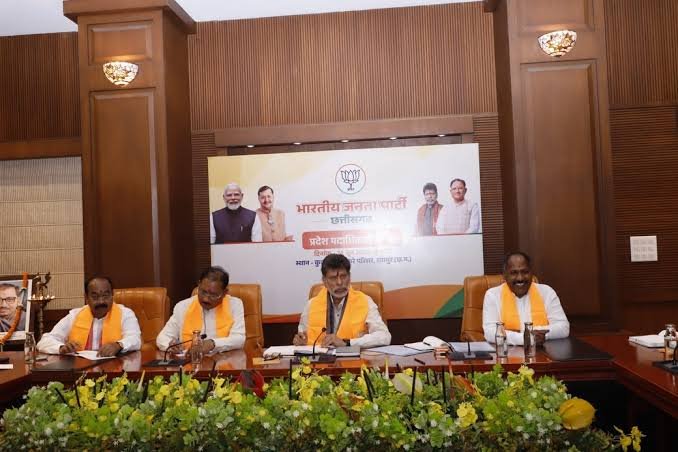 रायपुर में BJP की रणनीतिक बैठक: CM साय रहेंगे शामिल, लंबित नियुक्तियों और आगामी कार्यक्रमों पर बनेगा रोडमैप 1 images 28