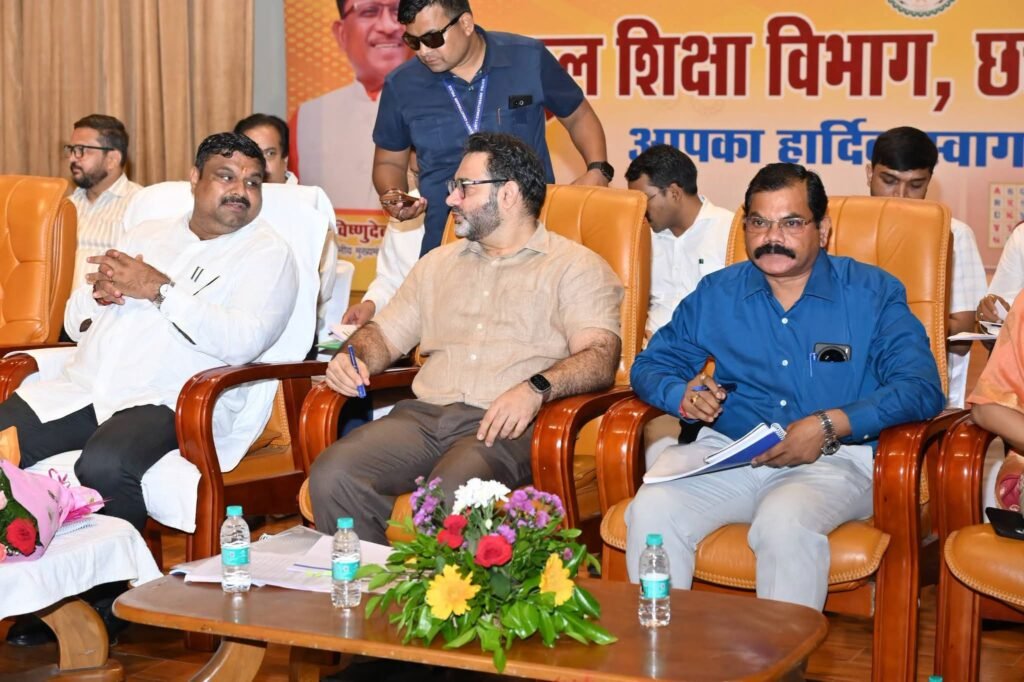 School Education Minister Gajendra Yadav reviews departmental work, directs time-bound execution of schemes 2 1004706193