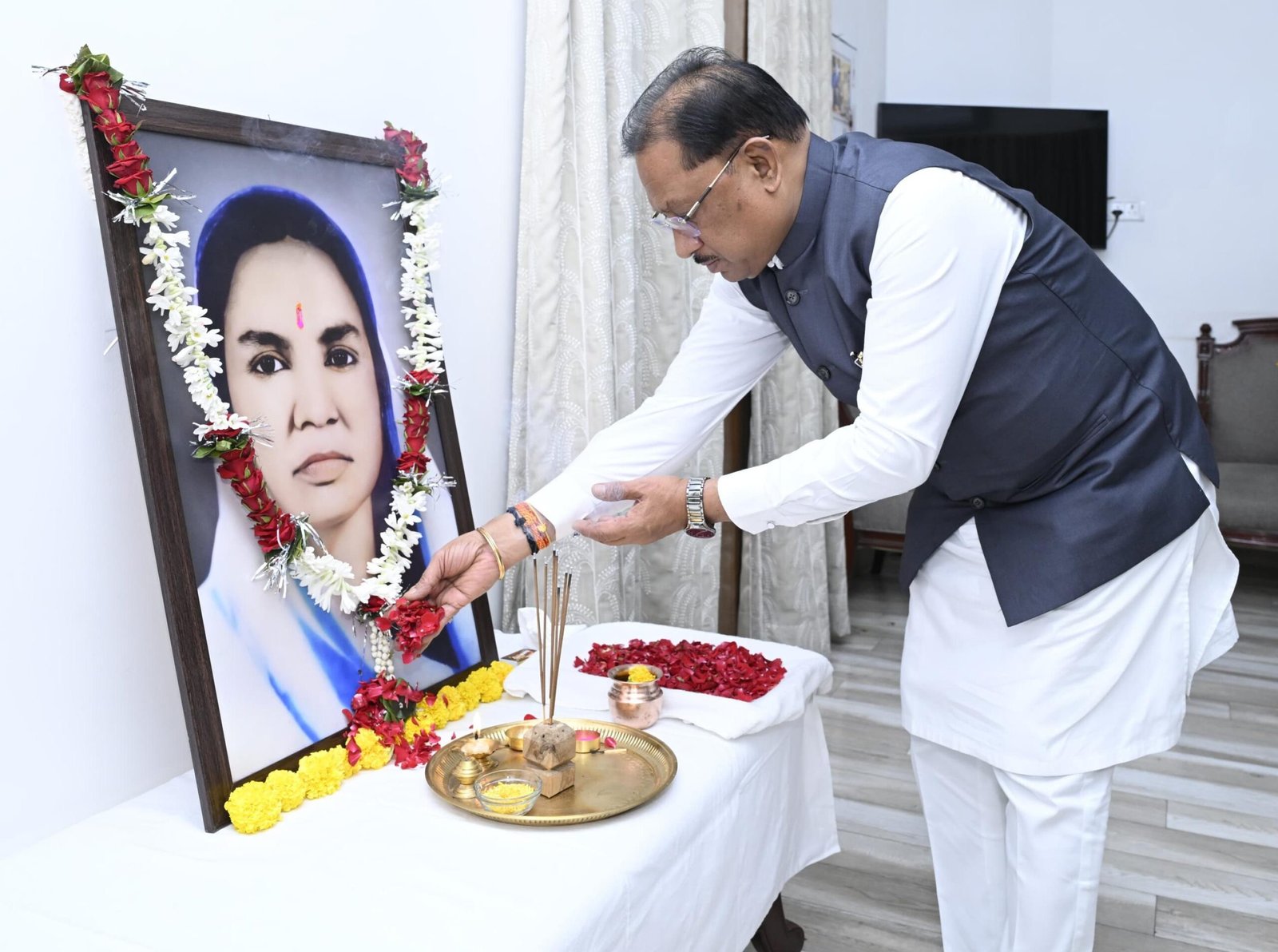 मुख्यमंत्री साय ने छत्तीसगढ़ की प्रथम महिला सांसद और समाज सेविका मिनीमाता जी की पुण्यतिथि पर किया नमन 1 IMG 20260811 WA0078 scaled