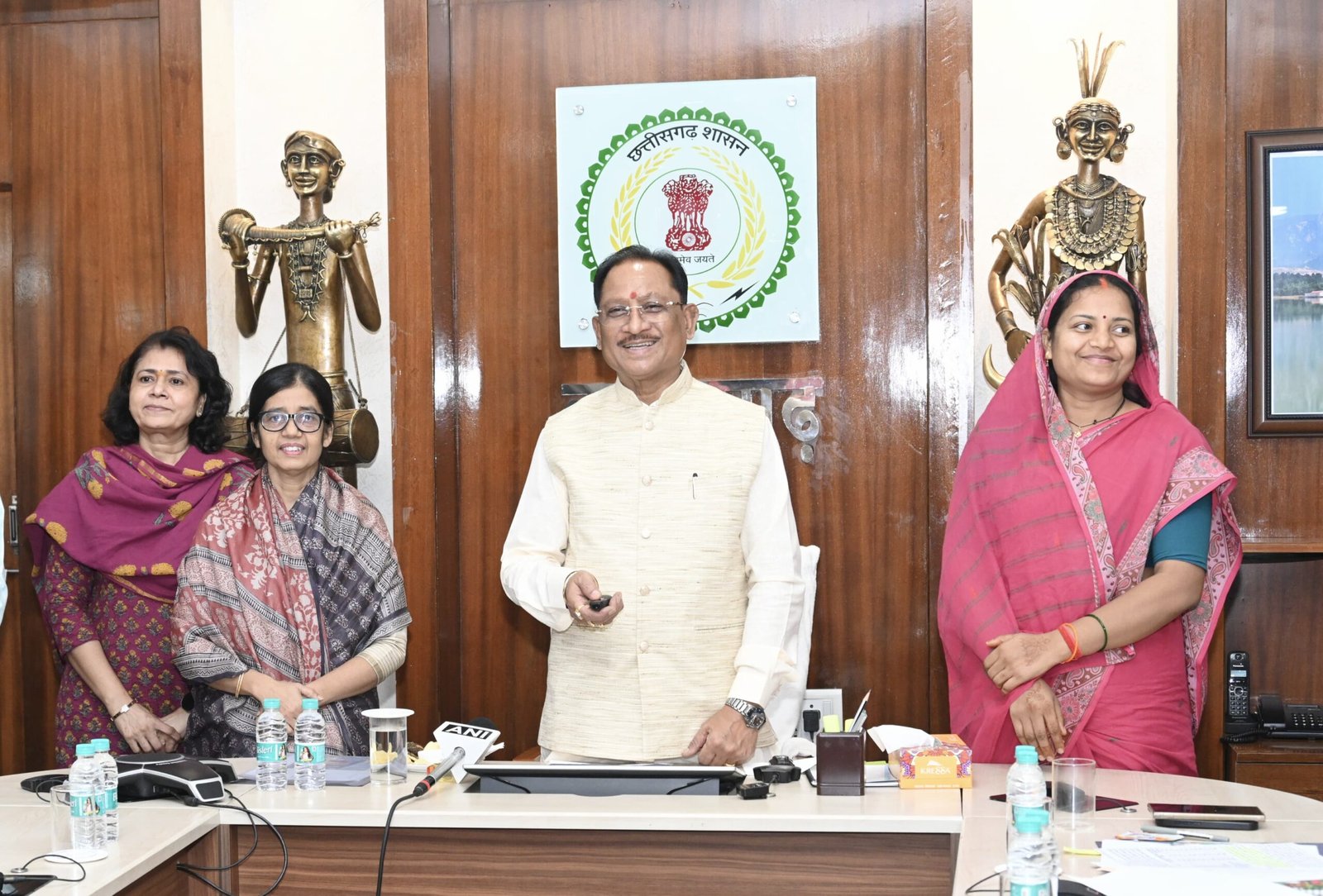 रक्षाबंधन से पहले विष्णु भैया का बहनों को उपहार : महतारी वंदन की 30वीं किस्त से खातों में पहुंचे 19,444 करोड़ रुपये 1 IMG 20260822 WA0016 scaled