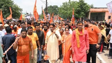 रविवार को रायपुर में कांवड़ यात्रा से बदलेगी ट्रैफिक व्यवस्था : मारुति मंगलम भवन से महादेव घाट तक श्रद्धालुओं का रहेगा जमावड़ा 3 munat 2 1659874309 1