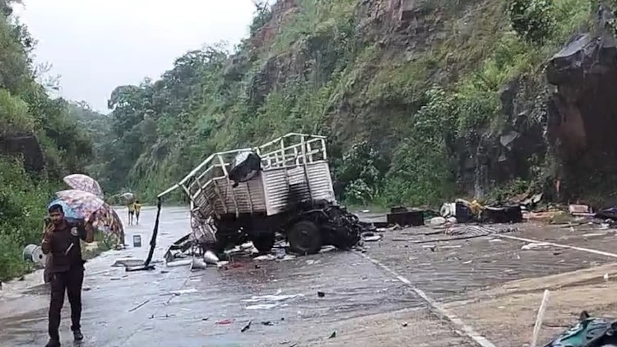 6ab64996bd054 chhattisgarh road accident 251445744 16x9 1