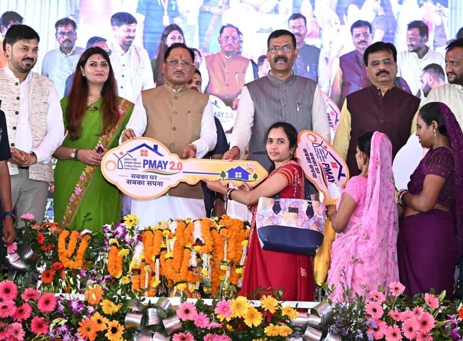 बीरगांव को 135 करोड़ के विकास कार्यों की सौगात: CM साय ने 110 करोड़ के नए कामों की घोषणा की, STP के लिए 82 करोड़ मंजूर 1 IMG 20260923 WA0073