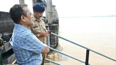 महानदी का बढ़ा जलप्रवाह, शिवरीनारायण में सुरक्षा बढ़ाई: कलेक्टर-एसपी ने राहत शिविर का निरीक्षण कर दिए जरूरी निर्देश 4 IMG 20260928 WA0019