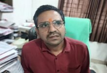 Civil Supplies Corp official held for taking ₹22,000 bribe in Balrampur 11 IMG 20260929 WA0058 1