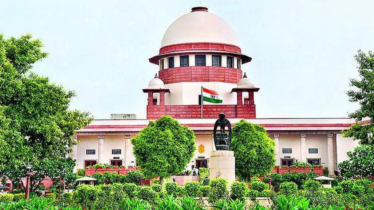 CGPSC घोटाले में आरती वासनिक को सुप्रीम कोर्ट से बड़ी राहत: प्रत्यक्ष भूमिका के आरोप नहीं, लंबे समय से थीं न्यायिक हिरासत में 1 cgpsc sc