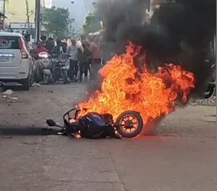 Electric scooter
