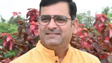 बलौदाबाजार में बहनों को मिला 46 हजार का तोहफा: हकत्याग रजिस्ट्री में अभिलाष को हुई बड़ी बचत, 500 रुपए में हुआ काम 26 IMG 20261013 WA0042