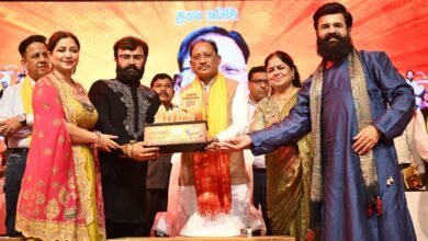 गरबा में दिखी आस्था और संस्कृति की झलक: CM साय ने दुर्गा पंडालों में किए दर्शन, बोले- 14 लाख महिलाएं बनीं लखपति दीदी 3 IMG 20261019 WA0029