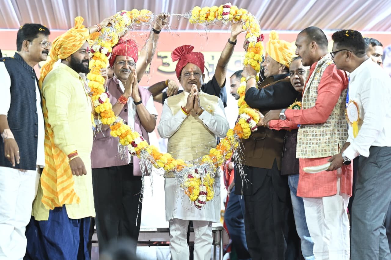 रावणभाठा के दशहरे को CM साय की सौगात, हर साल मिलेंगे 10 लाख: बोले- सत्य, सेवा और सुशासन से बनाएंगे विकसित छत्तीसगढ़ 1 IMG 20261020 WA0079