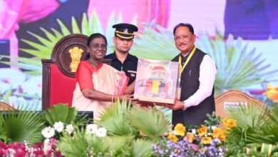 बस्तर दशहरा में राष्ट्रपति मुर्मु का संदेश- जनजातीय प्रतिभाओं को मिले अवसर: मांझियों का मानदेय ₹5 हजार और चालकी का ₹3,500 हुआ 3 IMG 20261023 WA0055