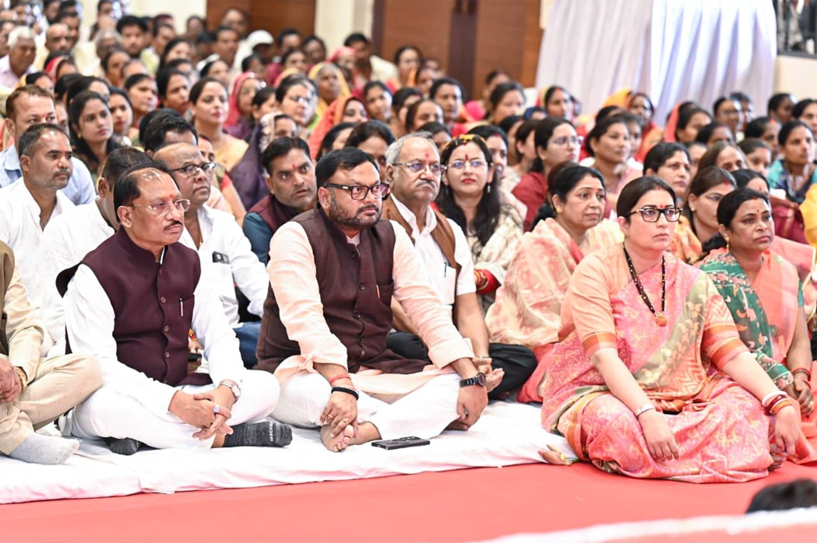 अभनपुर में स्मृति ईरानी के साथ CM साय ने सुनी ‘मन की बात’: बोले—छत्तीसगढ़ की संस्कृति और नवाचारों को राष्ट्रीय पहचान मिलना गर्व की बात 1 IMG 20261025 WA0026