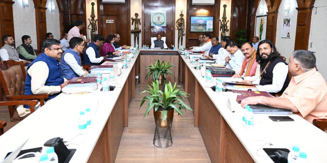 साय कैबिनेट के 19 बड़े फैसले: किसानों से 3100 रुपये क्विंटल में धान खरीदी, 8 हजार करोड़ की रेल परियोजना को हरी झंडी 1 IMG 20261027 WA0052