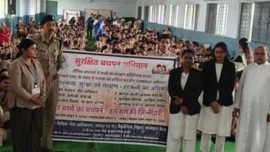 बाल शोषण हुआ तो चुप न रहें, शिकायत करें: रायपुर के 21 स्कूलों में जजों ने बच्चों को बताए सुरक्षा और मदद के रास्ते 3 IMG 20261028 WA0050