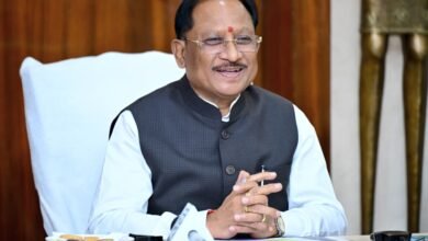 सूरजपुर में विकास की बड़ी सौगात: 232 करोड़ के कामों का शिलान्यास, CM साय बोले—प्रदेश के हर गांव तक पहुंचेगी विकास की रोशनी 3 IMG 20261028 WA0070