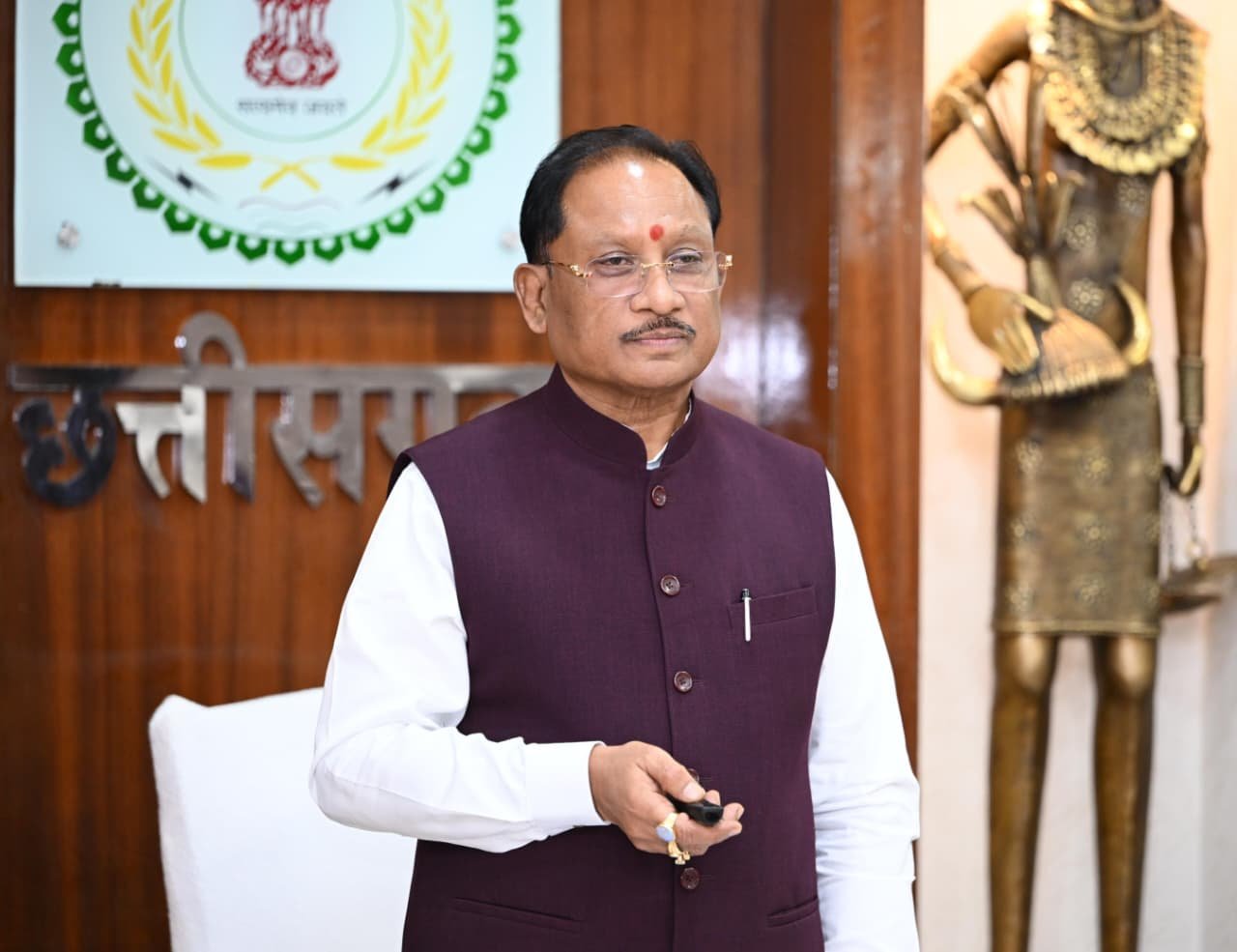 बाबा कार्तिक उरांव के नाम पर होगा इंजीनियरिंग कॉलेज: CM साय का ऐलान, सीतापुर में 28 करोड़ से बनेगी फोरलेन सड़क 1 IMG 20261029 WA0033