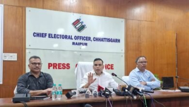 छत्तीसगढ़ में 25 लाख वोटरों के कटे नाम से मचा हड़कंप, अब घर-घर पहुंचेंगे BLO; दोबारा नाम जुड़वाने चलेगा अभियान 3 IMG 20261009 135143